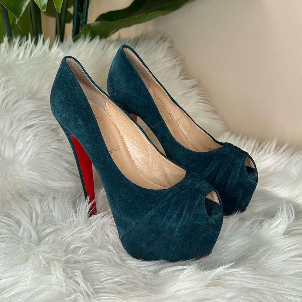 Christian Louboutin Velvet Navy Blue Pumps Size 40
